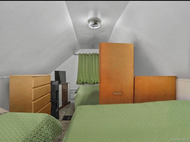10455 39th Avenue, Corona, NY 11368
