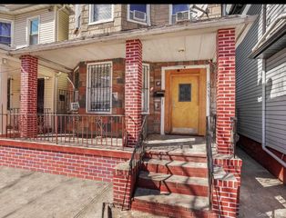 10455 39th Avenue, Corona, NY 11368
