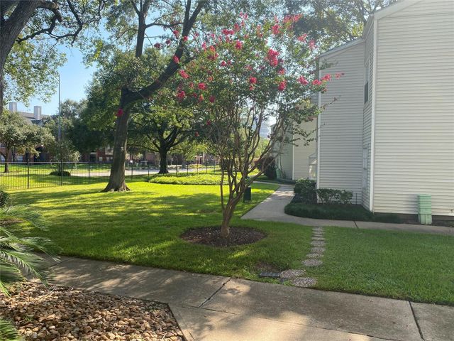 9809 Richmond Avenue J1, Houston, TX 77042