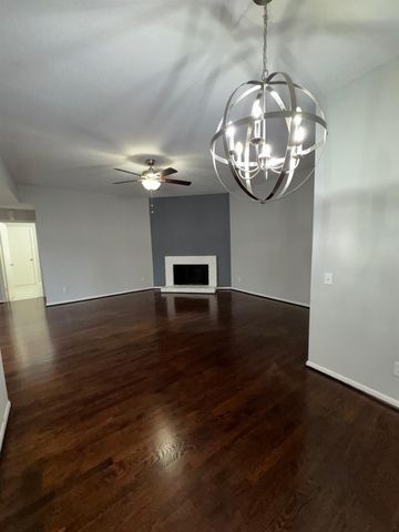 9809 Richmond Avenue J1, Houston, TX 77042