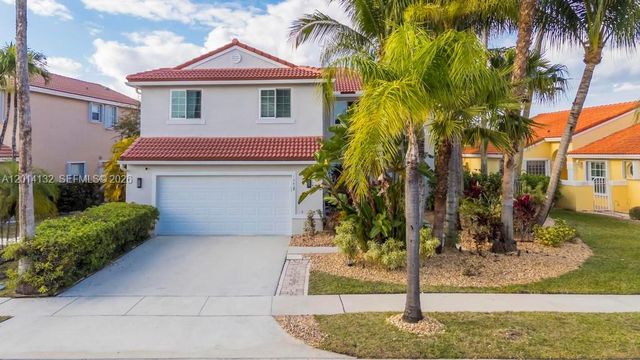 1080 NW 192nd Ave, Pembroke Pines, FL 33029