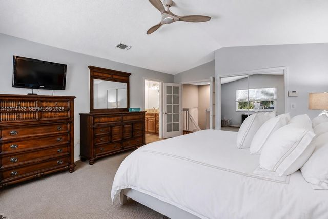 1080 NW 192nd Ave, Pembroke Pines, FL 33029