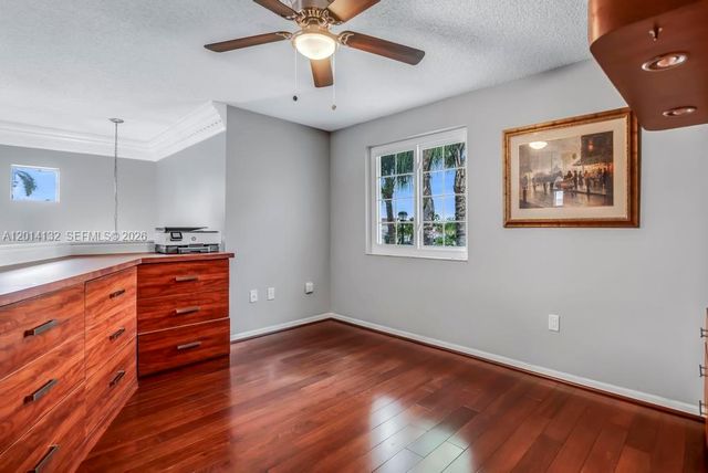 1080 NW 192nd Ave, Pembroke Pines, FL 33029