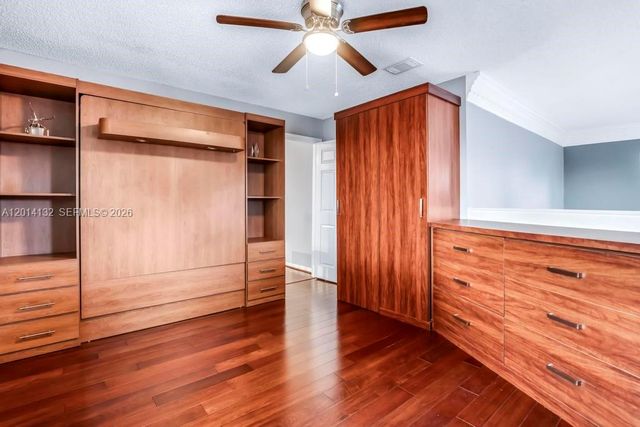 1080 NW 192nd Ave, Pembroke Pines, FL 33029