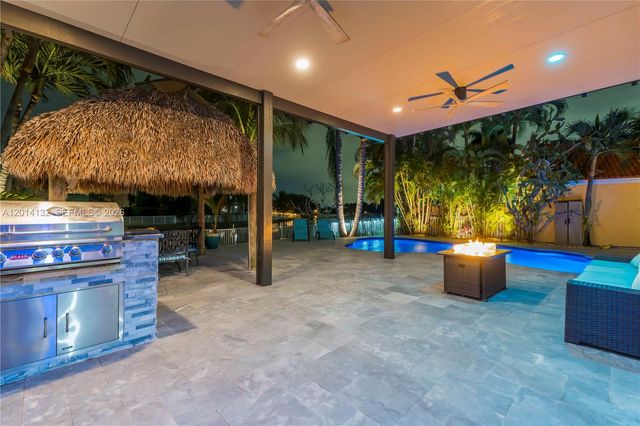 1080 NW 192nd Ave, Pembroke Pines, FL 33029