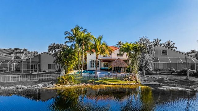 1080 NW 192nd Ave, Pembroke Pines, FL 33029