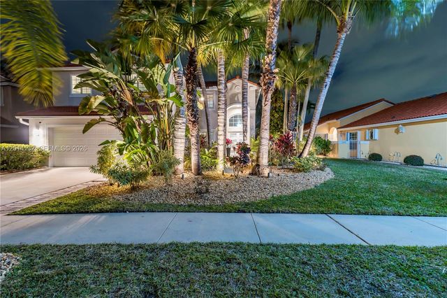 1080 NW 192nd Ave, Pembroke Pines, FL 33029