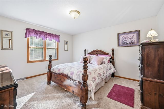 1925 N Lipkey Road, North Jackson, OH 44451