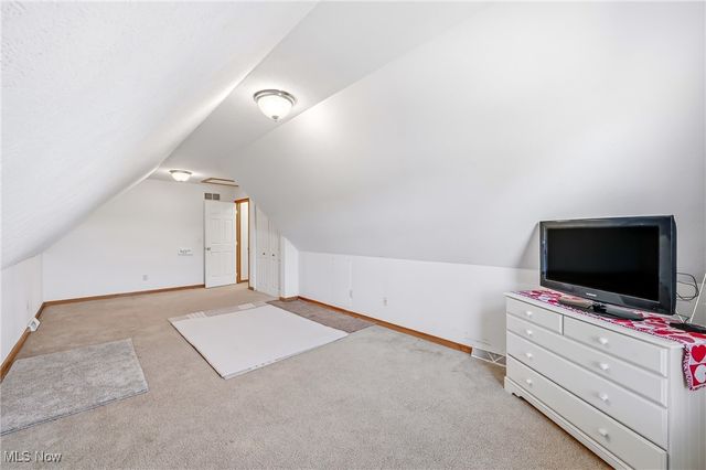 1925 N Lipkey Road, North Jackson, OH 44451