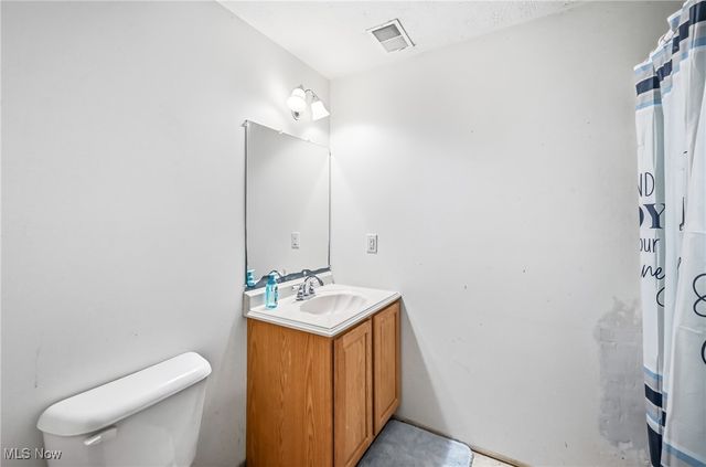 1925 N Lipkey Road, North Jackson, OH 44451