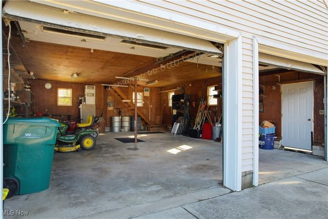 1925 N Lipkey Road, North Jackson, OH 44451