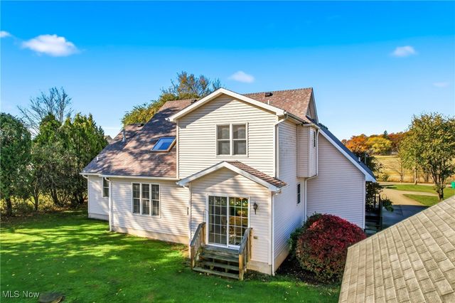 1925 N Lipkey Road, North Jackson, OH 44451