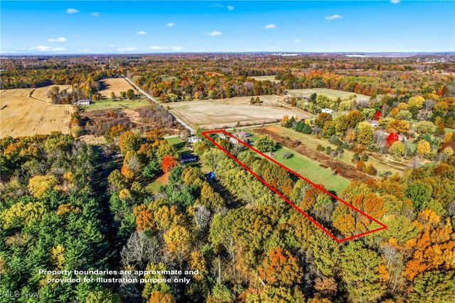 1925 N Lipkey Road, North Jackson, OH 44451