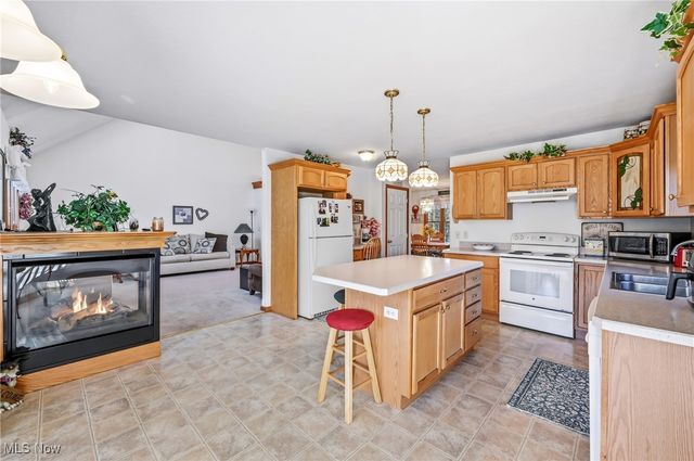 1925 N Lipkey Road, North Jackson, OH 44451