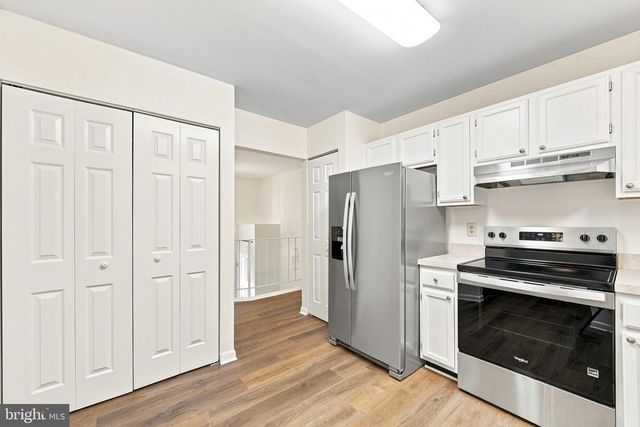 2725 COVE POINT RD, Lusby, MD 20657