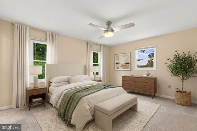 2725 COVE POINT RD, Lusby, MD 20657