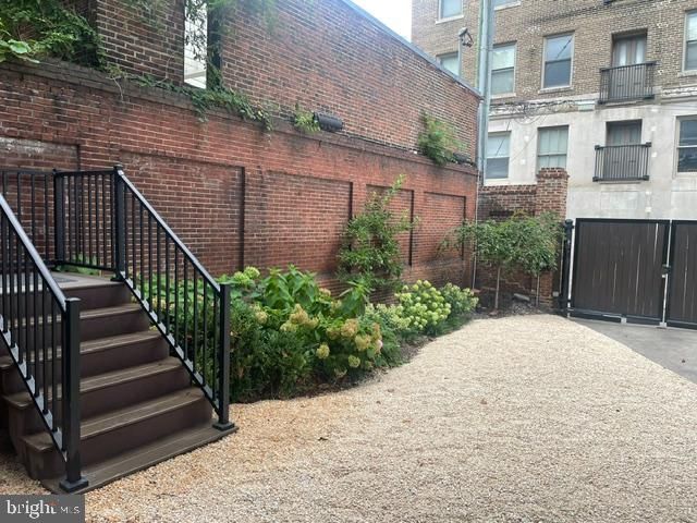 829 PARK AVE, Baltimore, MD 21201