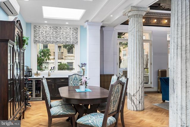 829 PARK AVE, Baltimore, MD 21201