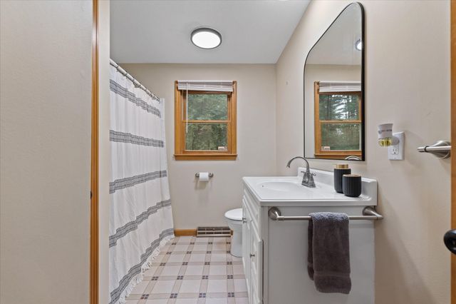 16 Old Farm Road, Palmer, MA 01069
