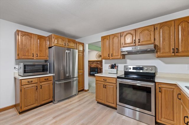16 Old Farm Road, Palmer, MA 01069