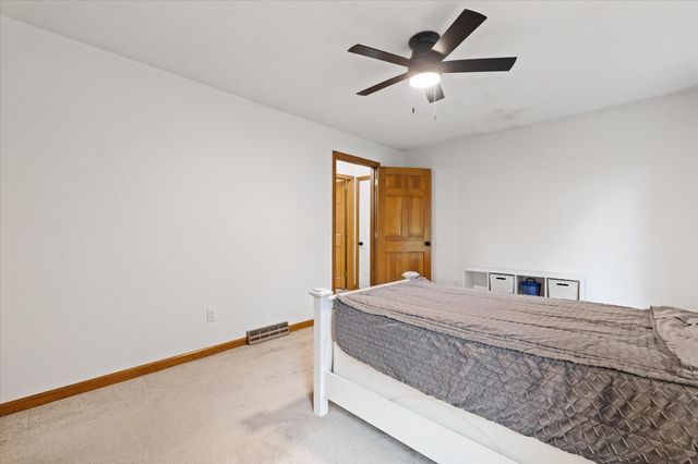 16 Old Farm Road, Palmer, MA 01069