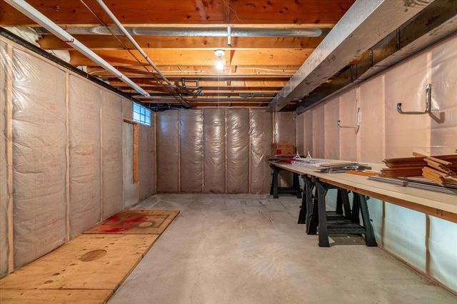 16 Old Farm Road, Palmer, MA 01069