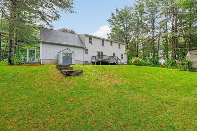 16 Old Farm Road, Palmer, MA 01069