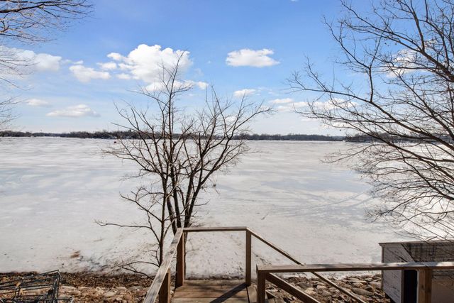 4877 Island View Drive, Mound, MN 55364