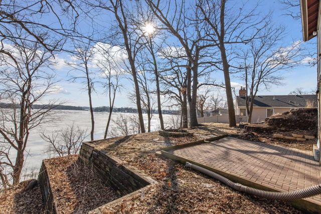 4877 Island View Drive, Mound, MN 55364