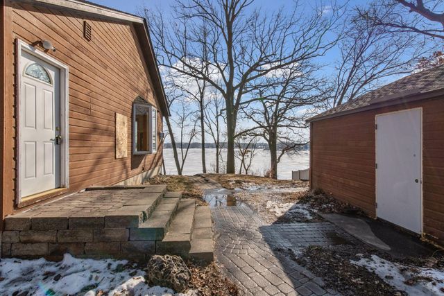 4877 Island View Drive, Mound, MN 55364