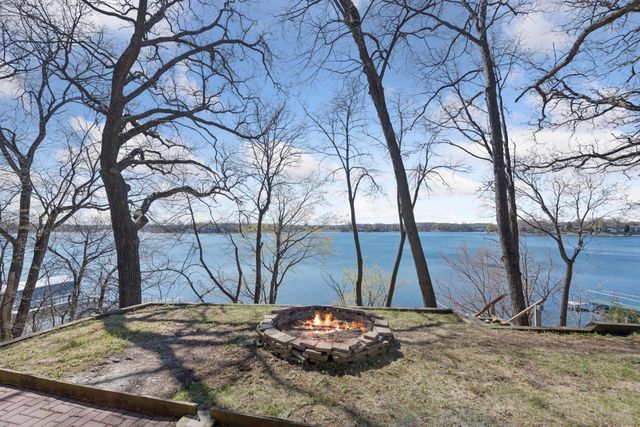 4877 Island View Drive, Mound, MN 55364