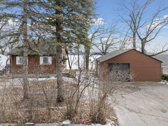 4877 Island View Drive, Mound, MN 55364