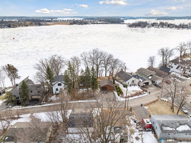 4877 Island View Drive, Mound, MN 55364