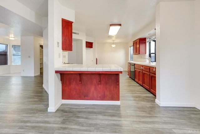 503 E Alluvial Avenue, Fresno, CA 93720