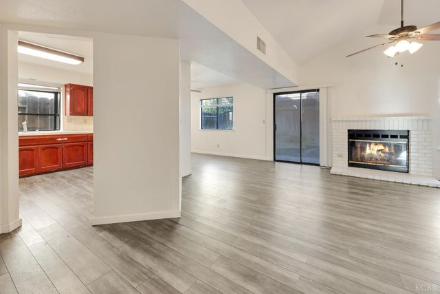 503 E Alluvial Avenue, Fresno, CA 93720