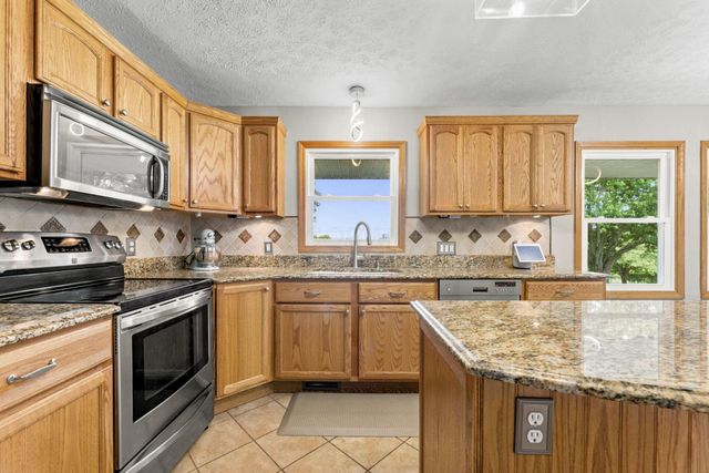 8624 Stewart Road NE, Newark, OH 43055