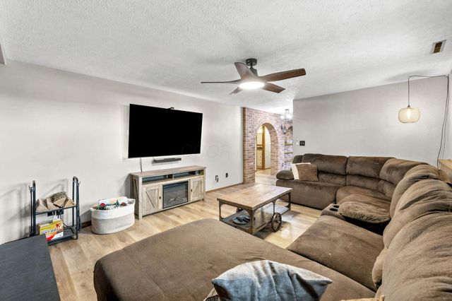 8624 Stewart Road NE, Newark, OH 43055