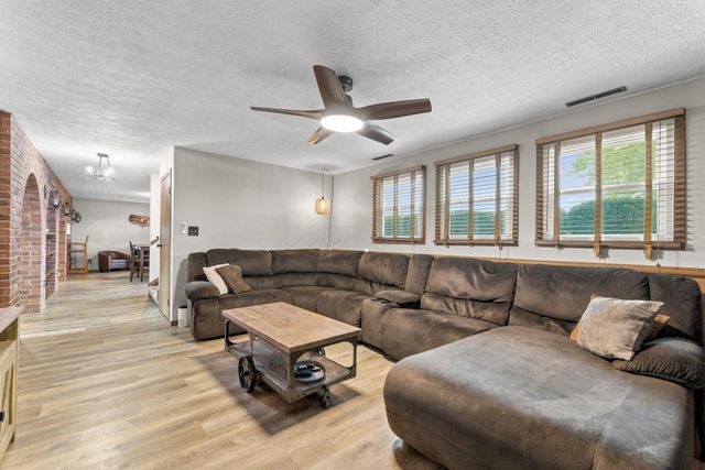 8624 Stewart Road NE, Newark, OH 43055