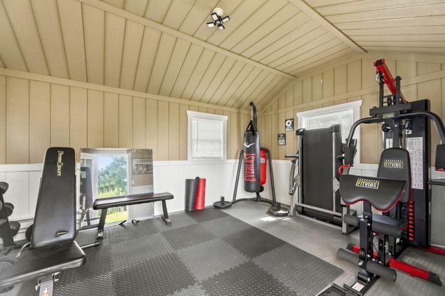 8624 Stewart Road NE, Newark, OH 43055