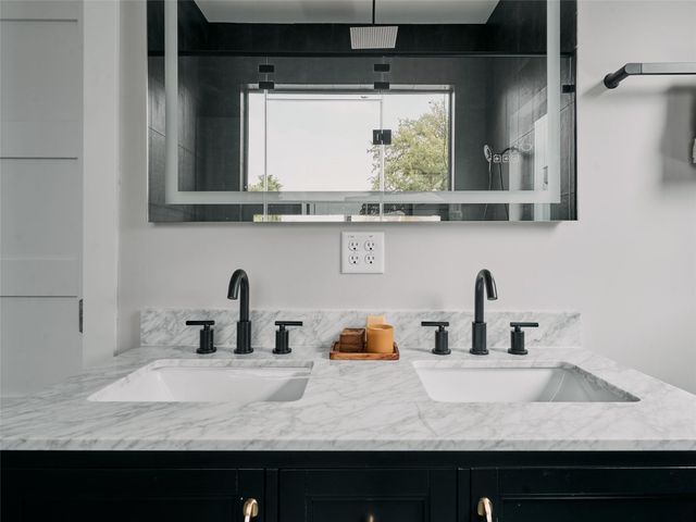 412 Kemp ST, Austin, TX 78741