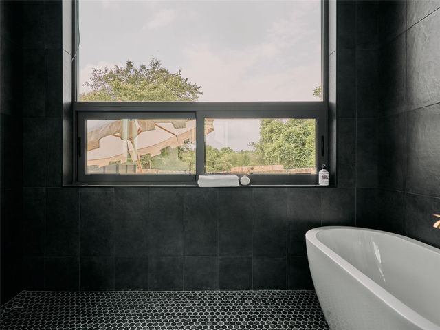 412 Kemp ST, Austin, TX 78741