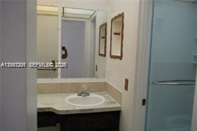 2901 NW 47th Terrace 248B, Lauderdale Lakes, FL 33313