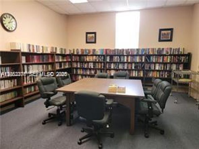 2901 NW 47th Terrace 248B, Lauderdale Lakes, FL 33313