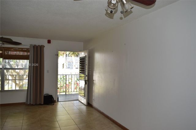 2901 NW 47th Terrace 248B, Lauderdale Lakes, FL 33313