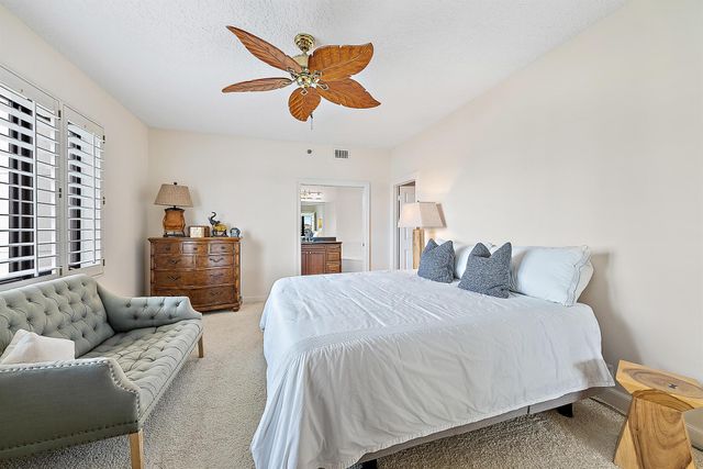 926 Oak Harbour Drive, Juno Beach, FL 33408