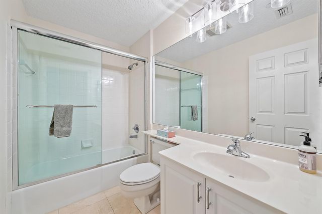 926 Oak Harbour Drive, Juno Beach, FL 33408