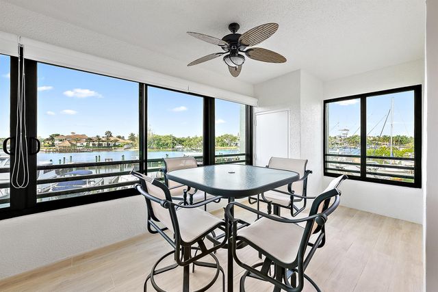 926 Oak Harbour Drive, Juno Beach, FL 33408