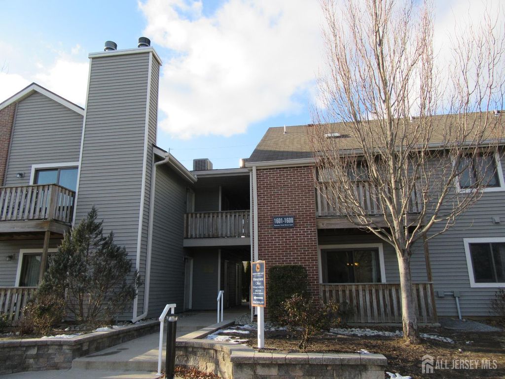 1608 Ravens Crest Drive, Plainsboro, NJ 08536