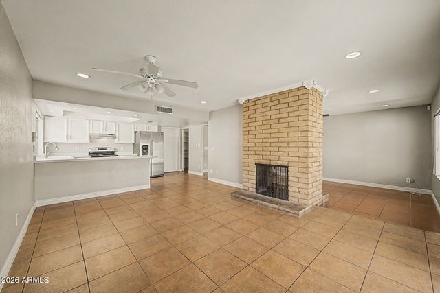 3410 W JUNIPER Avenue, Phoenix, AZ 85053