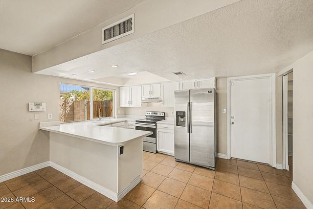 3410 W JUNIPER Avenue, Phoenix, AZ 85053